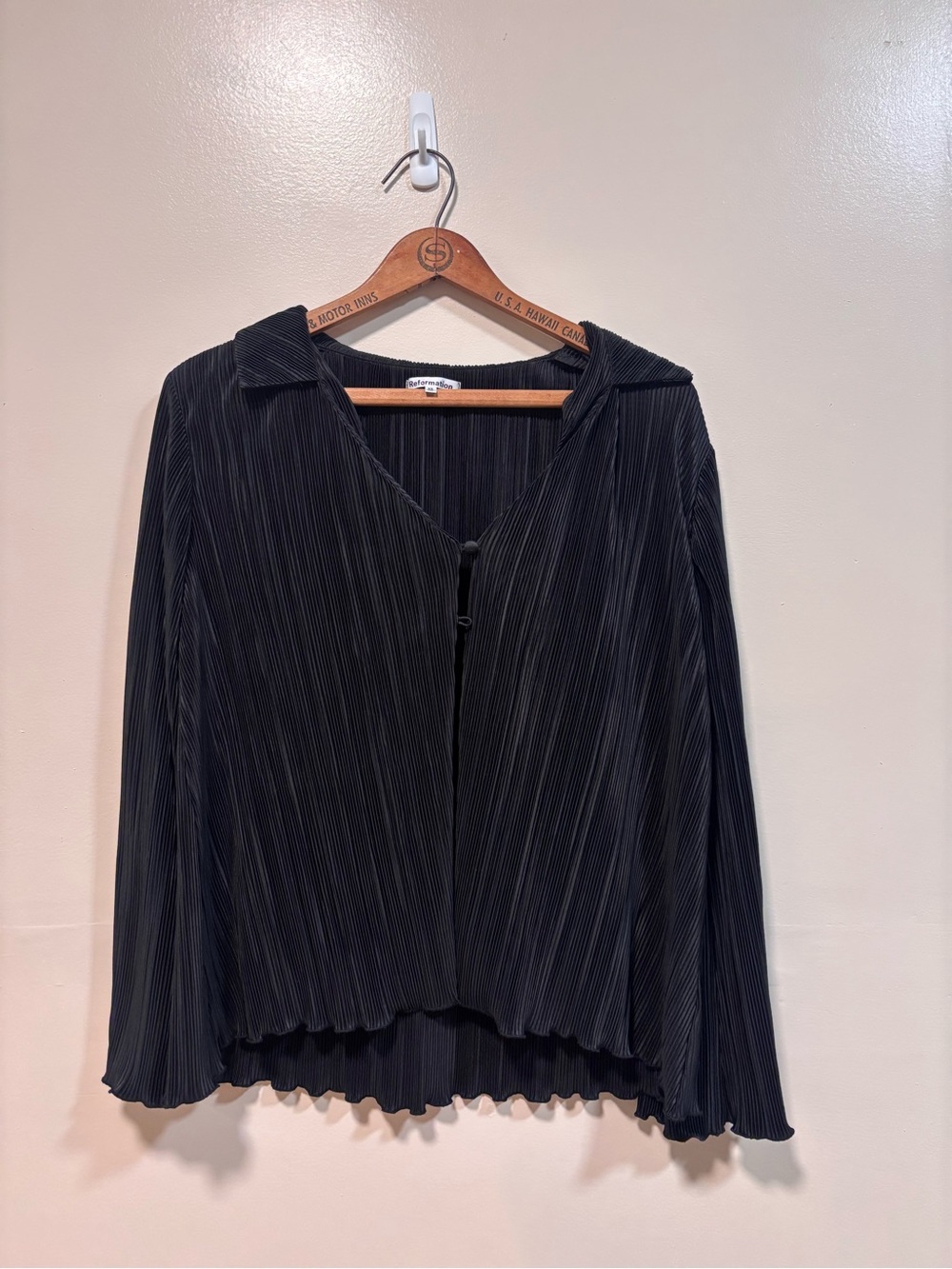 Reformation Black Pleated Button-Front Jacket “missing button” - Picture 3 of 8